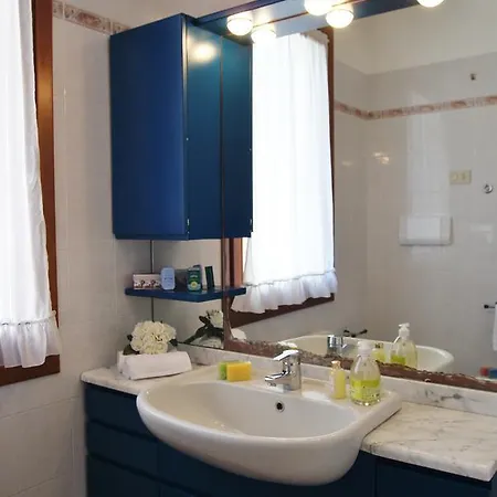 Paola-pochi Passi Dal Mare-zona Piazza Aurora-lido Di Apartment Lido di Jesolo