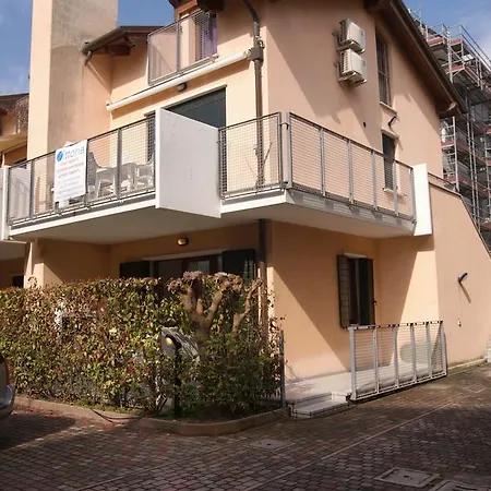 Paola-pochi Passi Dal Mare-zona Piazza Aurora-lido Di Lido di Jesolo