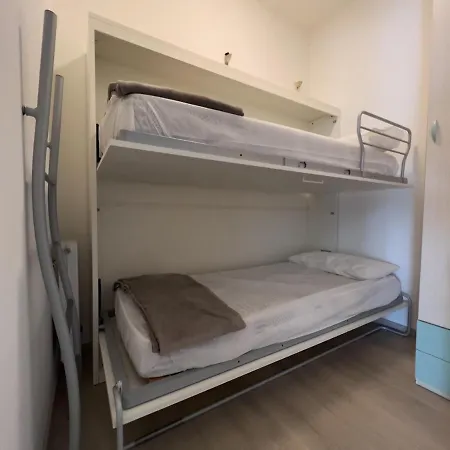 Apartamento Paola-pochi Passi Dal Mare-zona Piazza Aurora-lido Di *