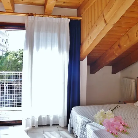 Paola-pochi Passi Dal Mare-zona Piazza Aurora-lido Di Apartamento *