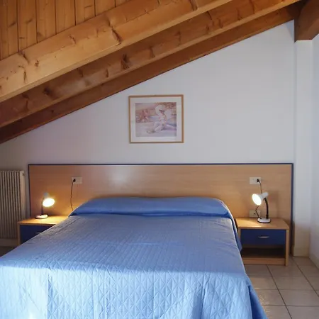 Paola-pochi Passi Dal Mare-zona Piazza Aurora-lido Di Apartamento